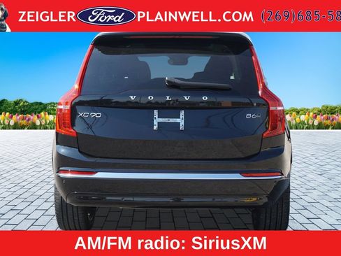 Used 2023 Volvo XC90 B6 Ultimate w/ Protection Package Premier AWD/4WD image 4