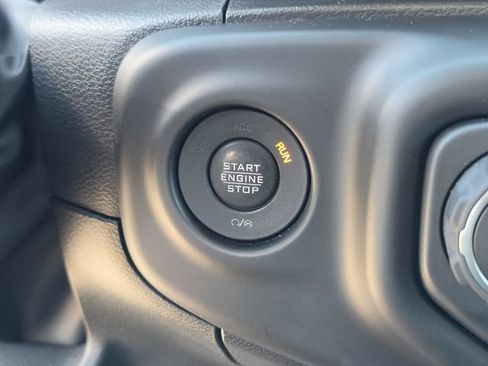 Used 2022 Jeep Wrangler Unlimited Sport AWD/4WD image 34