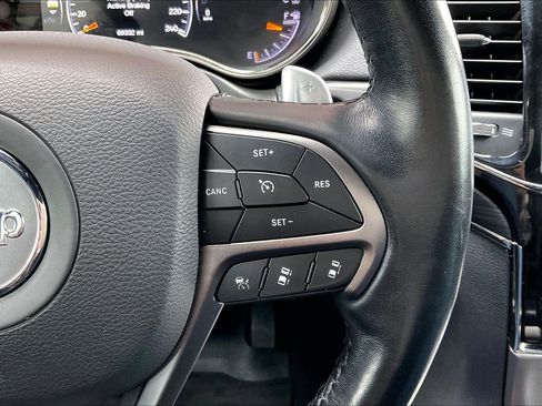 Used 2020 Jeep Grand Cherokee Limited X image 12