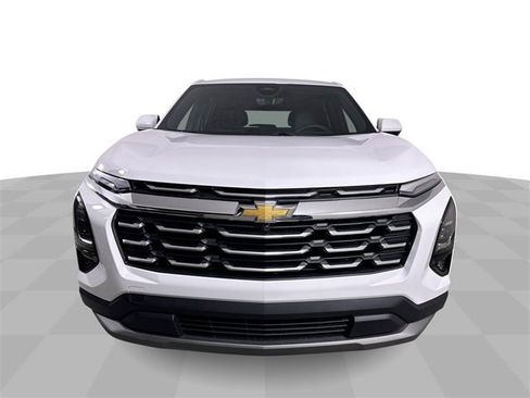 New 2026 Chevrolet Equinox LT w/ Convenience Package II image 3