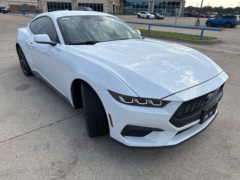 Used 2024 Ford Mustang Coupe RWD image 15