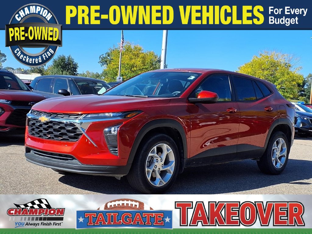 Used 2024 Chevrolet Trax LS w/ LS Convenience Package FWD image 1