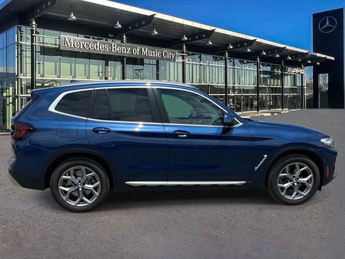 Used 2024 BMW X3 xDrive30i w/ Premium Package AWD/4WD image 2