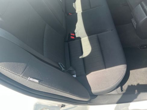 Used 2025 Nissan Altima 2.5 SV FWD image 40