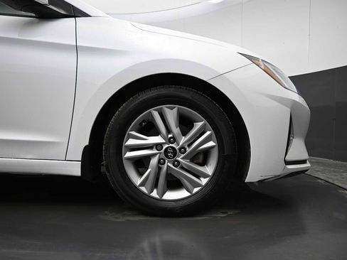 Used 2020 Hyundai Elantra SEL image 10