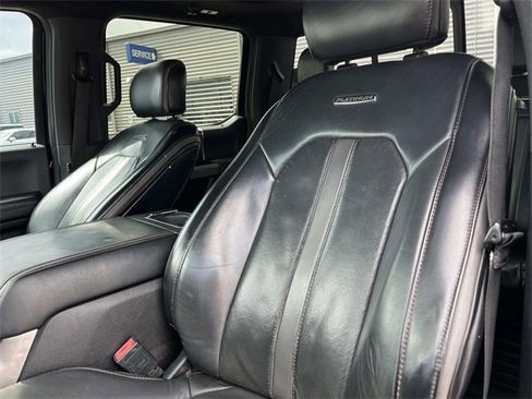 Used 2020 Ford F450 Platinum w/ FX4 Off-Road Package image 28