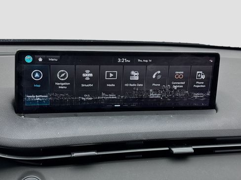 Used 2024 Genesis GV70 2.5T w/ Select Package image 11