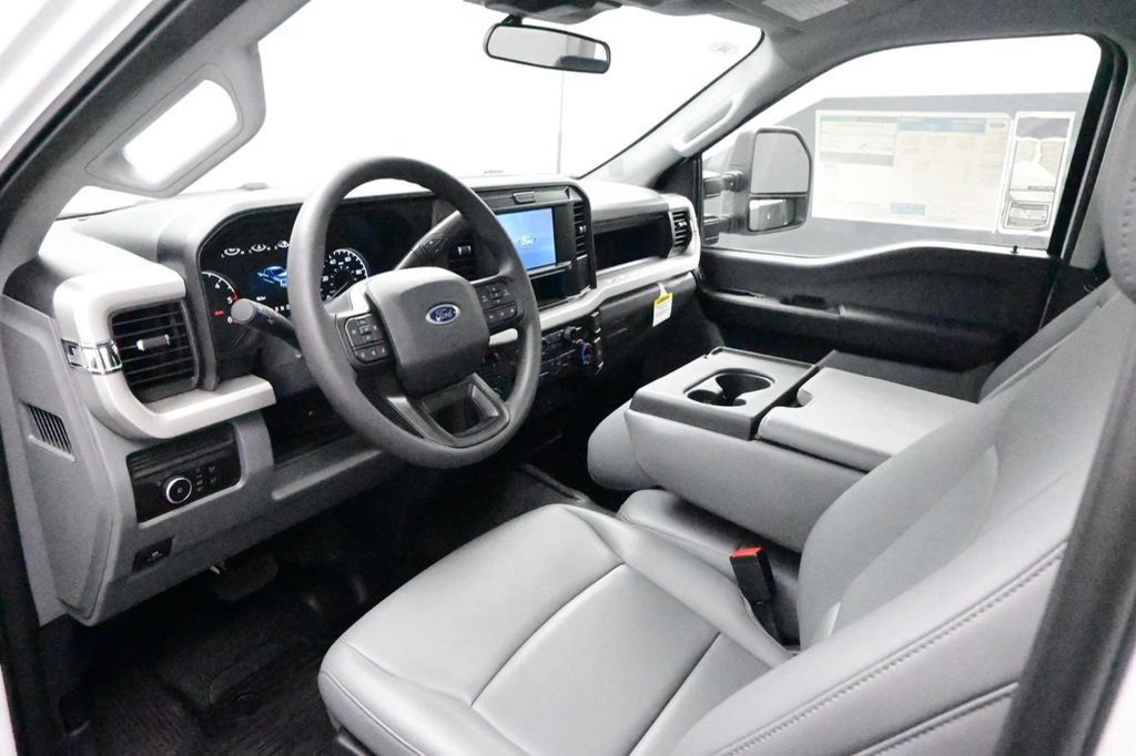 New 2025 Ford F350 XL w/ XL Chrome Package RWD image 13
