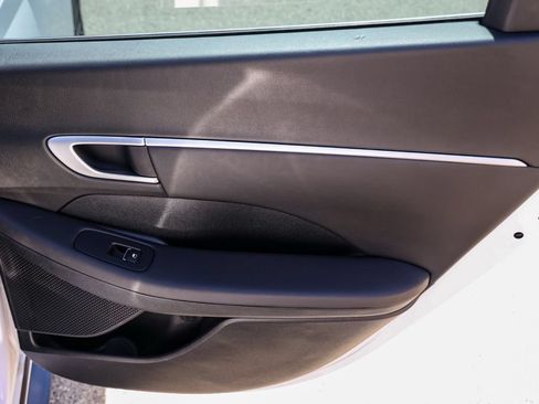 Used 2025 Hyundai Sonata SEL FWD image 18