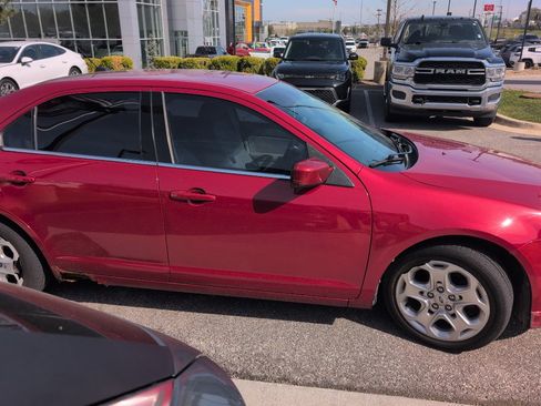Used 2010 Ford Fusion SE image 8
