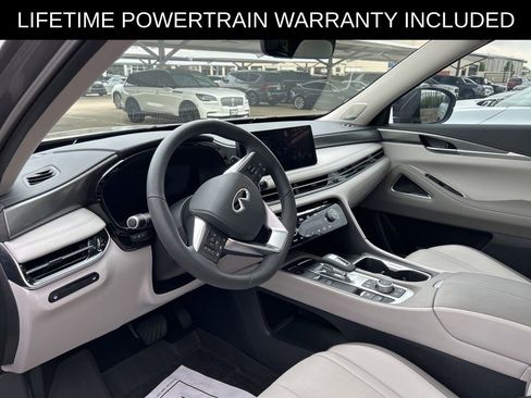 Certified 2026 INFINITI QX60 Luxe w/ Family Package image 10