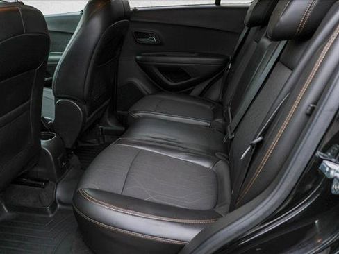 Used 2019 Chevrolet Trax LT w/ LT Convenience Package image 22