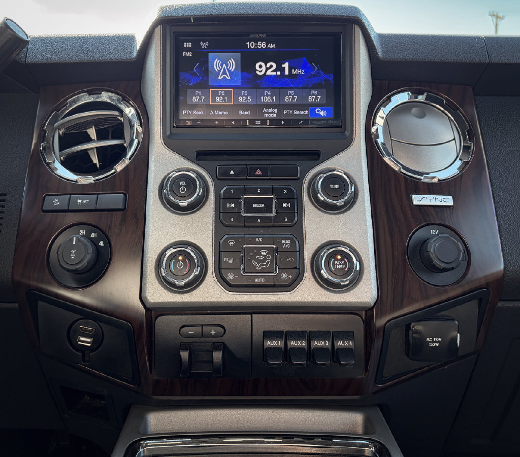 Used 2015 Ford F250 Lariat w/ Chrome Package AWD/4WD image 10