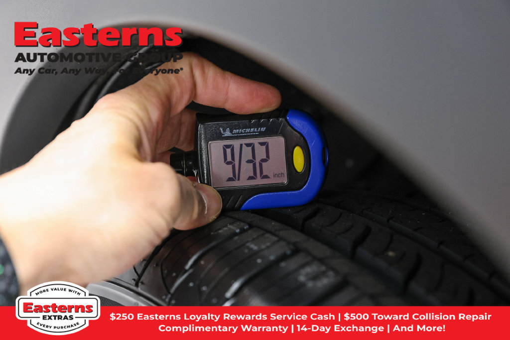 Used 2023 Subaru Solterra AWD image 28