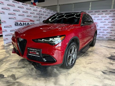 Used 2024 Alfa Romeo Stelvio Sprint RWD image 2