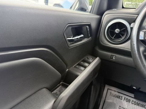 Used 2023 Chevrolet Colorado LT w/ LT Convenience Package AWD/4WD image 30