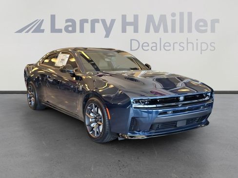 New 2026 Dodge Charger Scat Pack w/ Blacktop Package AWD/4WD image 7