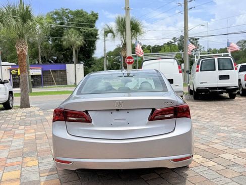 Used 2017 Acura TLX FWD image 6