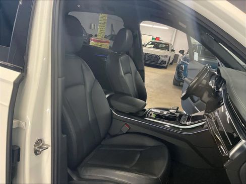 Used 2023 Audi Q7 3.0T Prestige w/ Prestige Package image 10