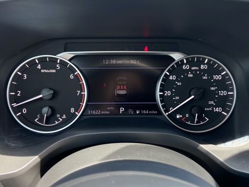 Used 2024 Nissan Rogue S AWD/4WD image 17