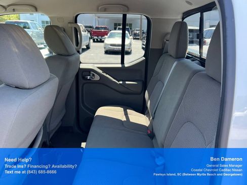 Used 2019 Nissan Frontier SV AWD/4WD image 14