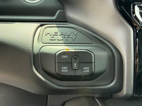 New 2026 RAM 2500 Big Horn AWD/4WD image 22