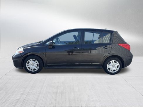 Used 2011 Nissan Versa 1.8 S w/ Plus Pkg image 4