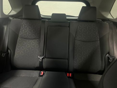 Used 2024 Toyota RAV4 XLE FWD image 28