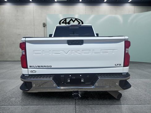 Used 2022 Chevrolet Silverado 3500 LTZ w/ LTZ Texas Edition AWD/4WD image 4