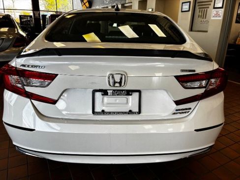 Used 2022 Honda Accord Sport image 12