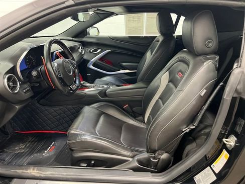 Used 2020 Chevrolet Camaro SS image 9