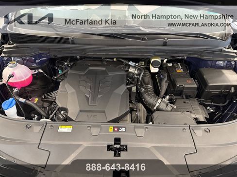 Used 2026 Kia Carnival EX image 23