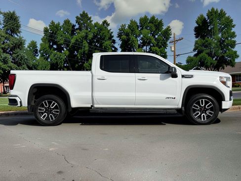 Used 2020 GMC Sierra 1500 AT4 w/ AT4 Preferred Package AWD/4WD image 9