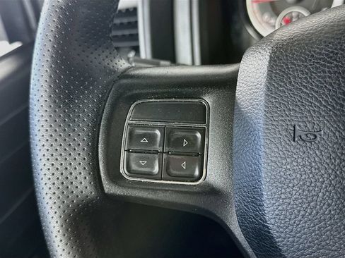Used 2018 RAM 1500 Express AWD/4WD image 24