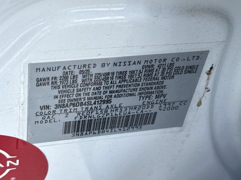 Certified 2025 Nissan Kicks SR AWD/4WD image 42