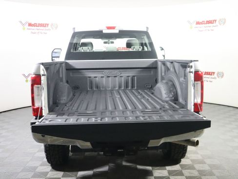 Used 2018 Ford F250 XL w/ Power Equipment Group image 12
