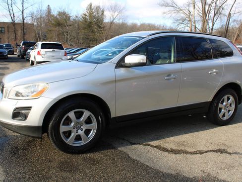 Used 2010 Volvo XC60 3.2 image 13
