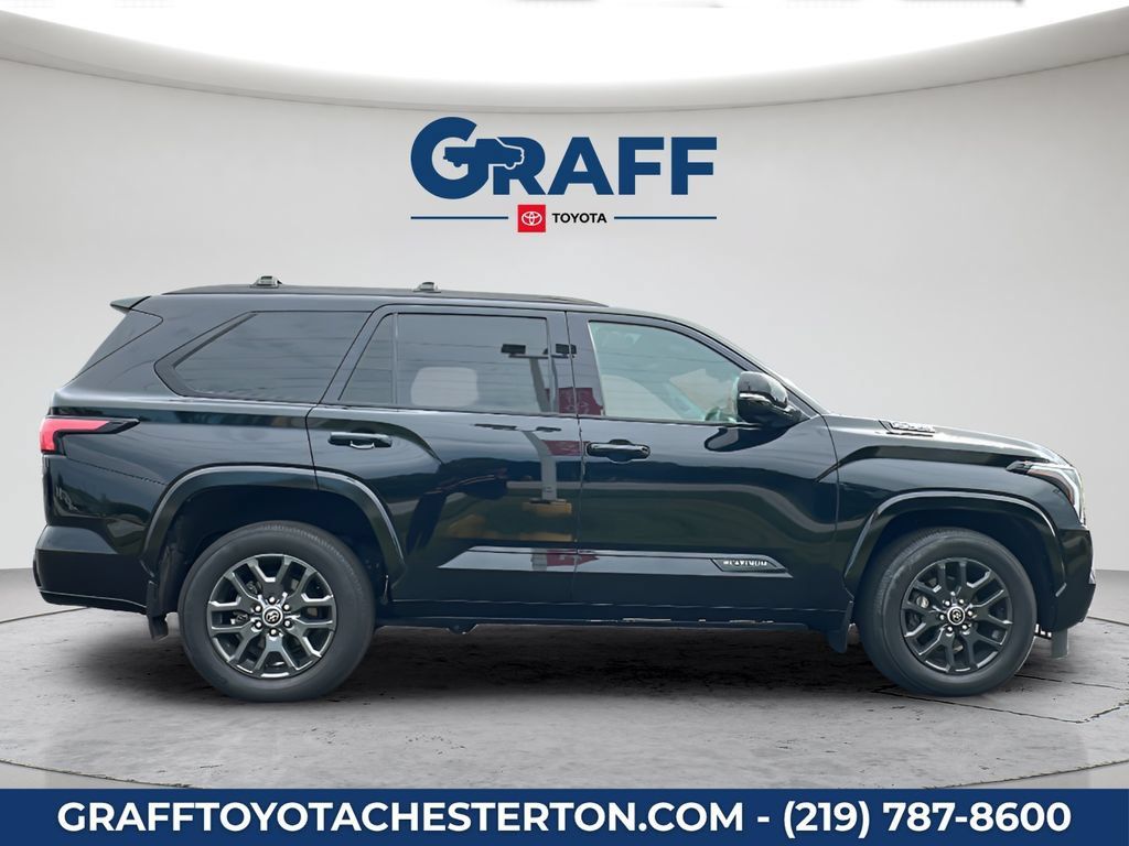 Used 2023 Toyota Sequoia Platinum AWD/4WD image 5