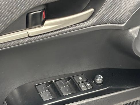 Used 2025 Toyota Camry SE FWD image 11