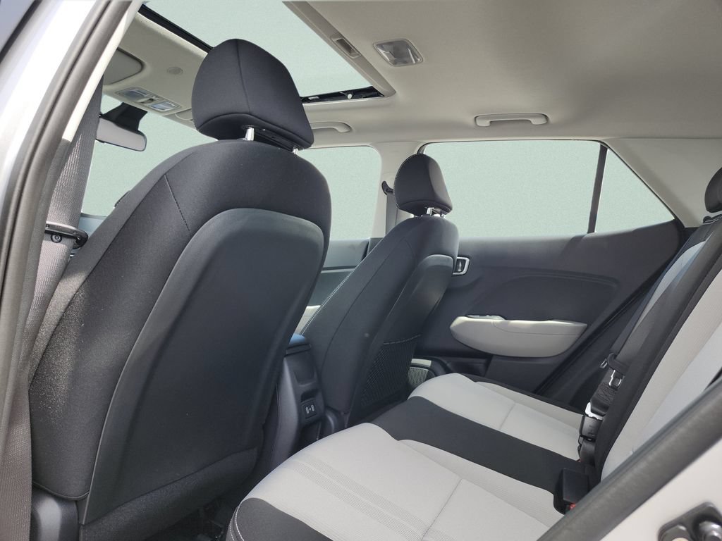 New 2026 Hyundai Venue SEL FWD image 21