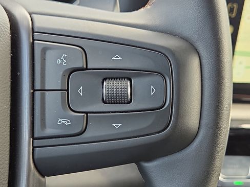 Used 2025 GMC Sierra 1500 AT4 image 22