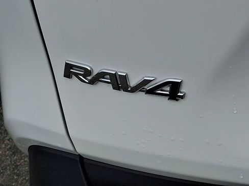 Certified 2025 Toyota RAV4 XLE image 34