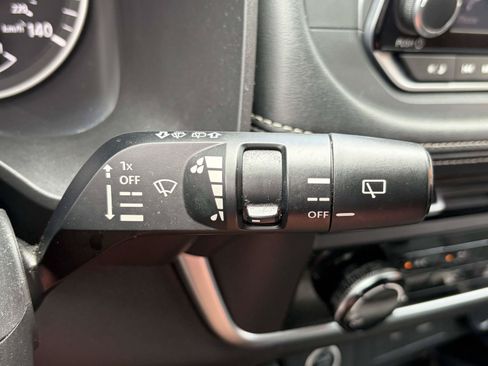 Used 2023 Nissan Rogue S FWD image 20