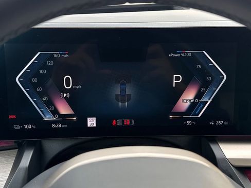 Used 2024 BMW i5 eDrive40i w/ M Sport Package RWD image 29