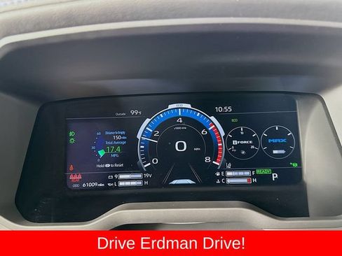 Used 2023 Toyota Tundra Platinum w/ Advanced Package AWD/4WD image 17