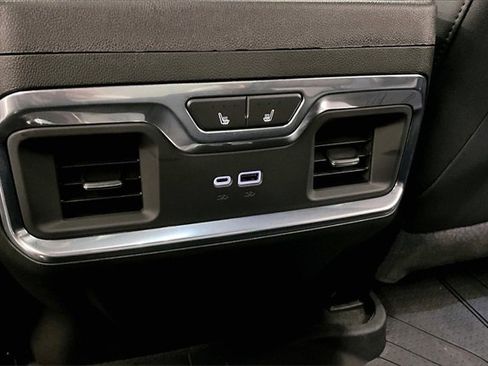 Used 2022 Chevrolet Silverado 1500 High Country w/ High Country Premium Package image 30