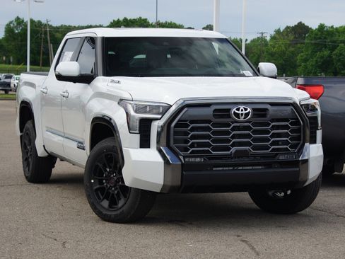 New 2026 Toyota Tundra Platinum AWD/4WD image 17