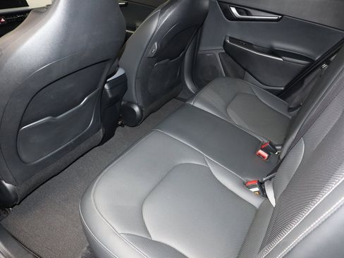 Used 2022 Kia EV6 Wind image 22