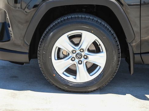 Certified 2020 Toyota RAV4 XLE w/ Carpet Mat Package FWD image 10