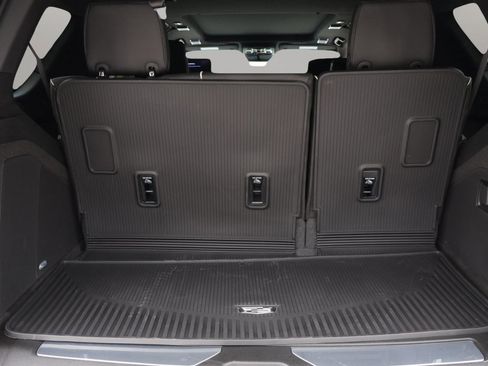 Used 2025 Cadillac Escalade V w/ LPO, ONYX Package image 27